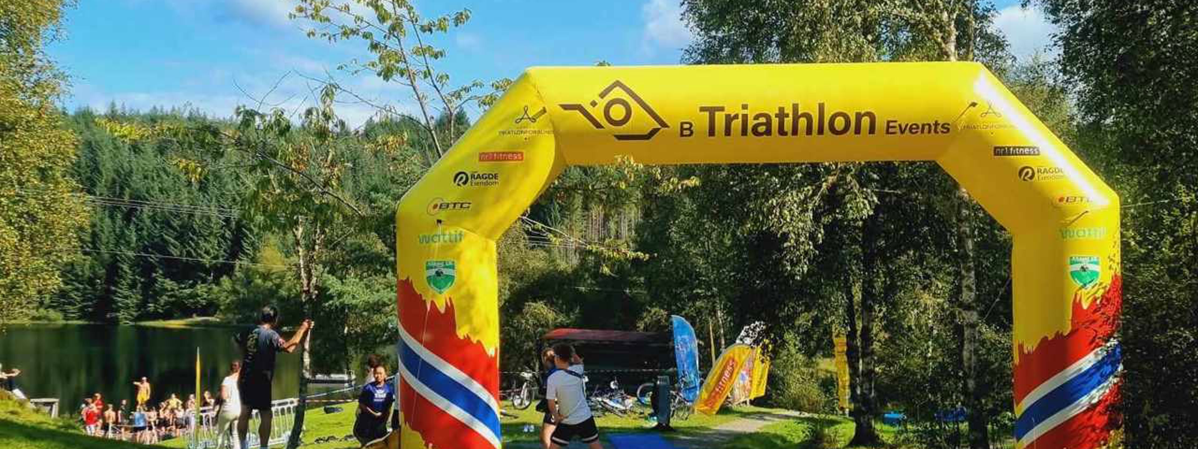 Bilde av målområdet for triatlon ved Husavatnet